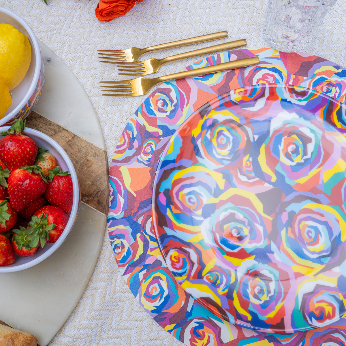 Multicolored Roses Dinner Plate Set of 4