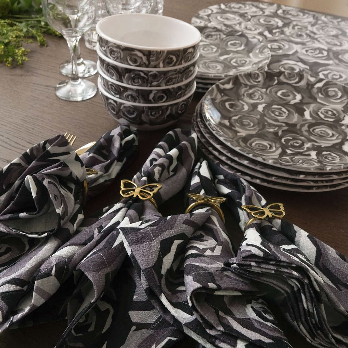 Grayscale Roses Faux Linen Napkin Set of 4